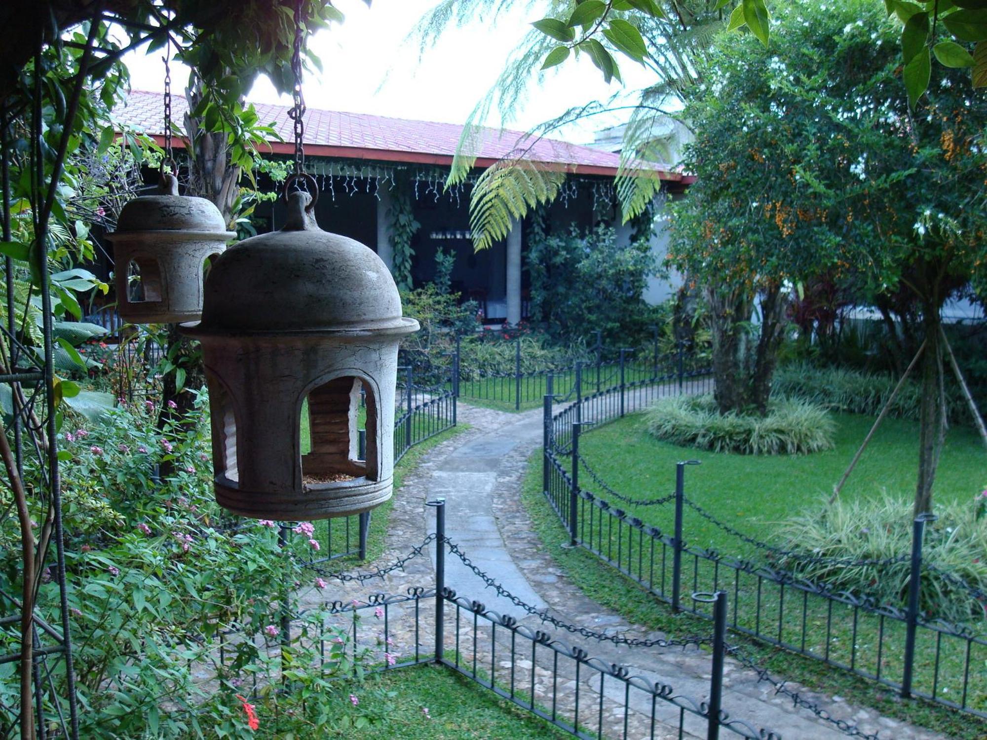 Hotel Casa Duranta Coban Exterior photo